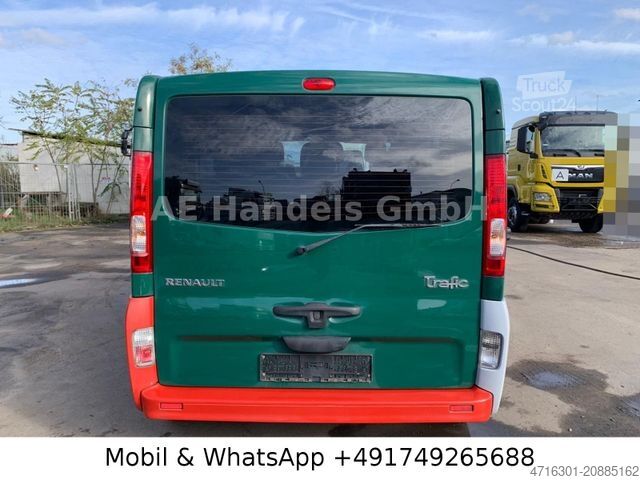 Minibús RENAULT Trafic Combi 9 Sitzer *Klima/Radio/1xSchiebetür