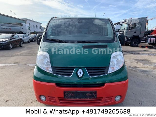 Minibús RENAULT Trafic Combi 9 Sitzer *Klima/Radio/1xSchiebetür