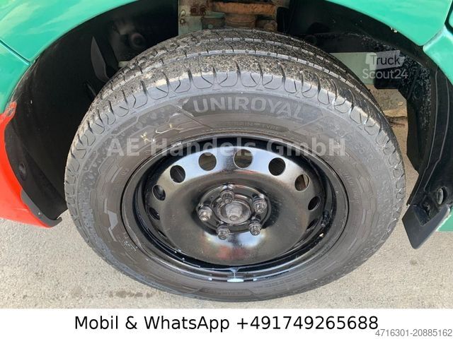 Minibús RENAULT Trafic Combi 9 Sitzer *Klima/Radio/1xSchiebetür