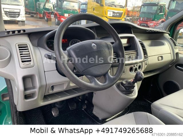 Minibús RENAULT Trafic Combi 9 Sitzer *Klima/Radio/1xSchiebetür