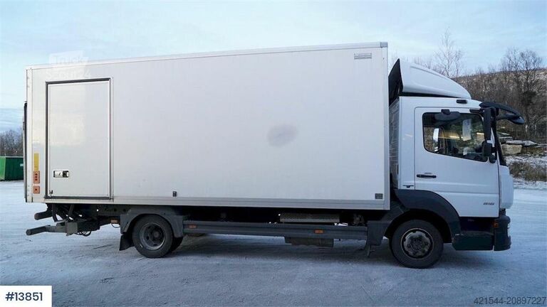 Kufr Mercedes-Benz Atego 818 box truck. Low km.