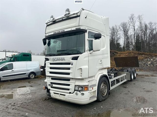 Chasis con cabina Scania R480 6x2 w/ Zepro lift. Rep. object.