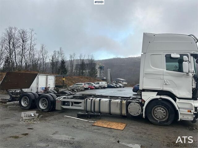 Chasis con cabina Scania R480 6x2 w/ Zepro lift. Rep. object.