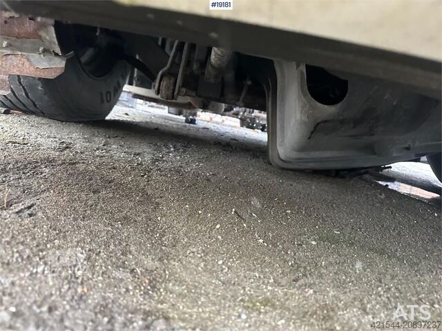 Chasis con cabina Scania R480 6x2 w/ Zepro lift. Rep. object.