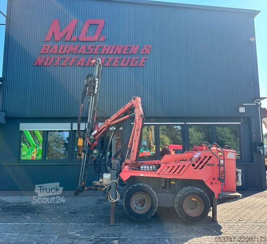 Пробивно оборудване Sandvik Commando Tamrock DC120R / 4x4
