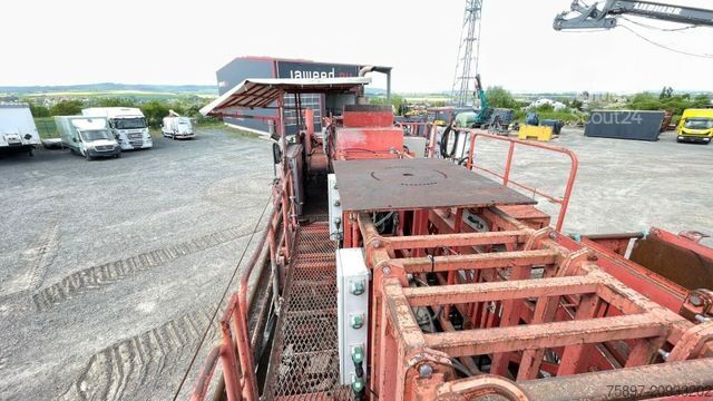 محطة خلط الأسفلت WIRTGEN SP 1500 L /Gleitschalungsfertiger Concrete Paver