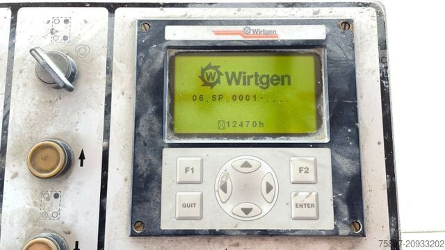 محطة خلط الأسفلت WIRTGEN SP 1500 L /Gleitschalungsfertiger Concrete Paver