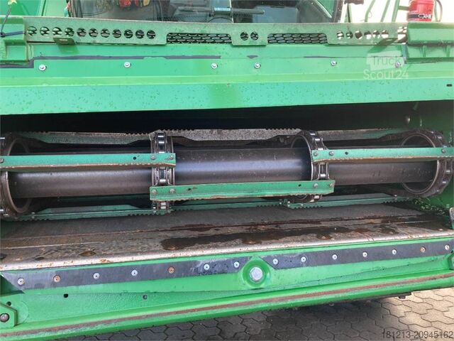 Skördetröska JOHN DEERE T 670 Allrad