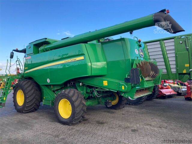 Skördetröska JOHN DEERE T 670 Allrad