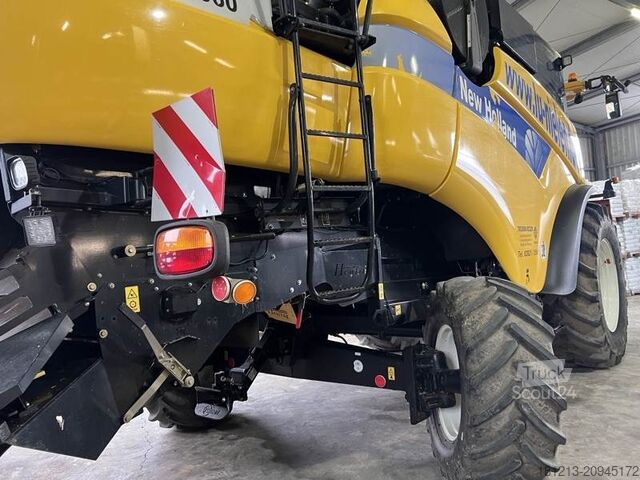 Mähdrescher NEW HOLLAND CX 8060