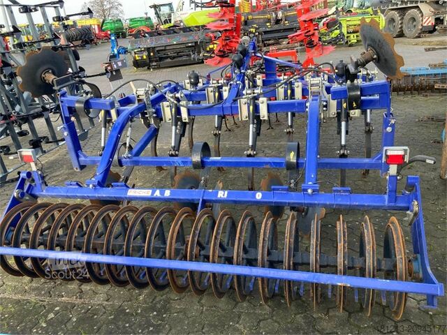 Bodenbearbeitungsmaschine  Dal-Bo Trimax Plus 300 NSH