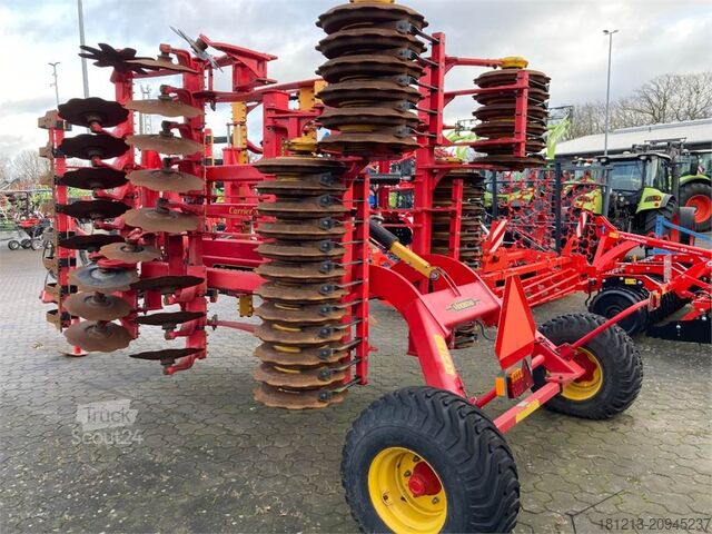 Cultivator de câmp Väderstad Carrier 425XL