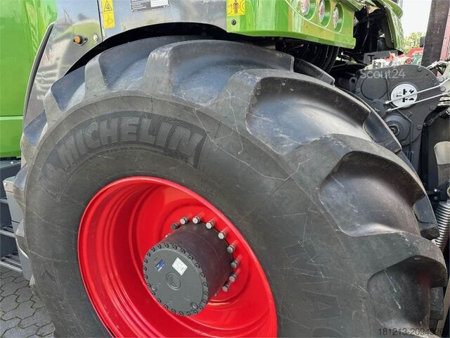 Kmetijski stroj FENDT Katana 650