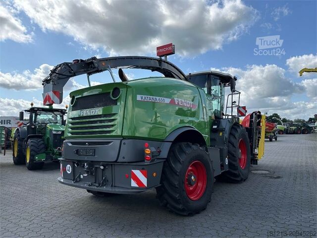 Kmetijski stroj FENDT Katana 650