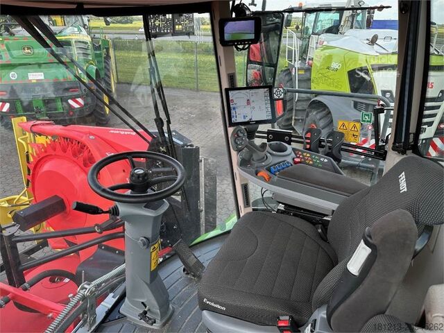 Kmetijski stroj FENDT Katana 650