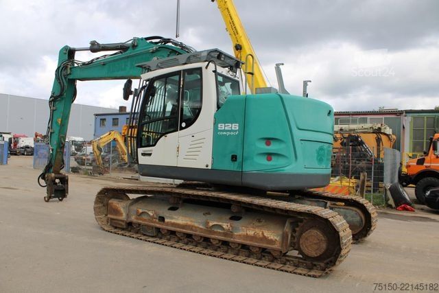 Excavatrice à chaînes LIEBHERR R926 COMPACT MONOBLOCK Nr.: 666