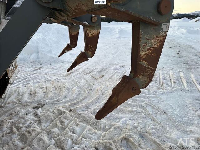 Mașină de nivelat Liebherr PR 716 05 LGP dozer w/ ripper and Leica GPS. WATCH