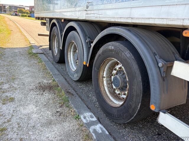 Transport refrigerat/congelat Montracon Fridge Carrier Vector 1950 MT / SAF Axles