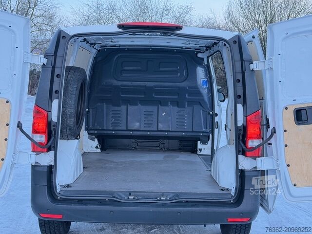 Dobozos furgon Mercedes-Benz Vito114 Komp.Navi/Kamera+PDC/Klima/Temp