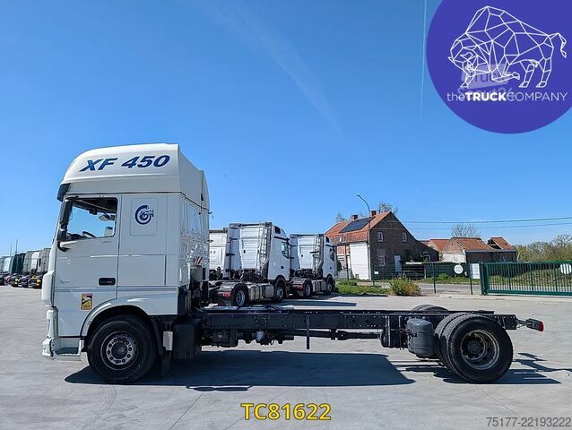 Chassis met cabine DAF XF 450