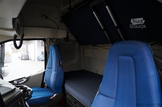 Camion jumbo VOLVO FH 460 / 6x2 / FIRANKA- 7,7 m / DACH PODNOSZONY