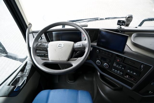 Camion jumbo VOLVO FH 460 / 6x2 / FIRANKA- 7,7 m / DACH PODNOSZONY