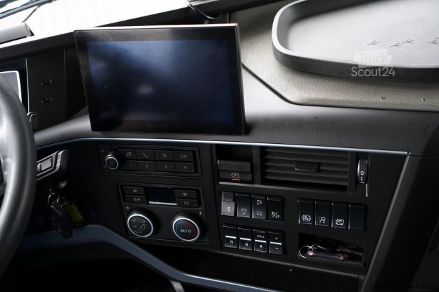 Camion jumbo VOLVO FH 460 / 6x2 / FIRANKA- 7,7 m / DACH PODNOSZONY