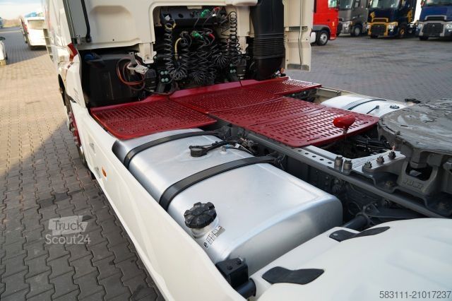 Standaard trekker DAF XF 530 / RETARDER / I-PARK COOL / SUPER SPACE CA