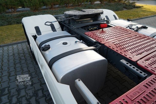 Standaard trekker DAF XF 530 / RETARDER / I-PARK COOL / SUPER SPACE CA