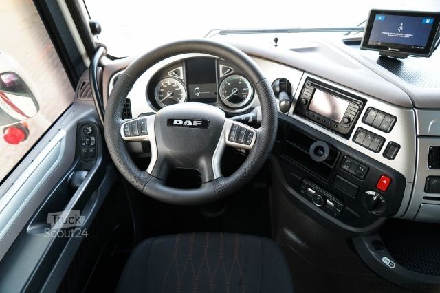 Standaard trekker DAF XF 530 / RETARDER / I-PARK COOL / SUPER SPACE CA