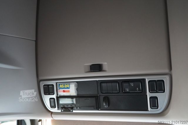 Standaard trekker DAF XF 530 / RETARDER / I-PARK COOL / SUPER SPACE CA