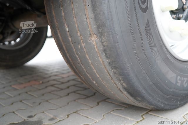 Полуприцеп-самосвал SCHMITZ CARGOBULL / WYWROTKA / ALUMINIOWA / O? PODNOSZONA / OSIE