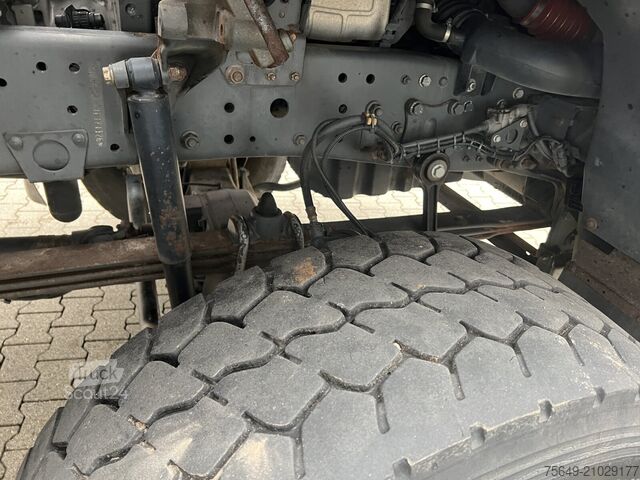 Tower crane Mercedes-Benz Axor 1829 AK 4x4 Axor 1829 AK 4x4, Winterdienstausstattung, Kran Atlas AK 85.2