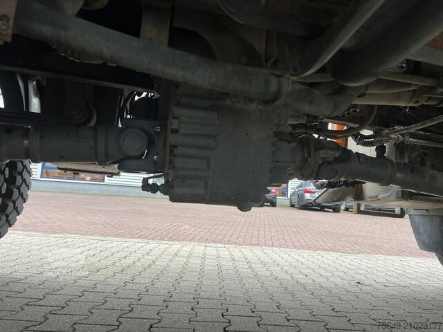 Tower crane Mercedes-Benz Axor 1829 AK 4x4 Axor 1829 AK 4x4, Winterdienstausstattung, Kran Atlas AK 85.2