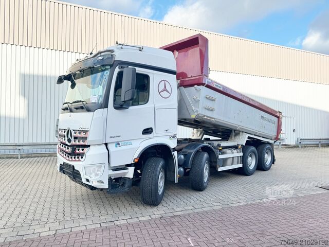 Camion à usage spécial Mercedes-Benz Arocs 3258 LK 8x4/4 Arocs 3258 LK 8x4/4, Retarder, Stahlmulde ca. 14m³, hydr. Heckklappenöffnung