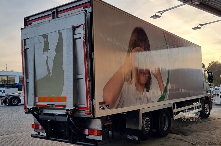 Skriňové nákladné vozidlo Mercedes-Benz Actros 2532 L 6x2 Actros 2532 L 6x2, Liftachse, LBW Dhollandia