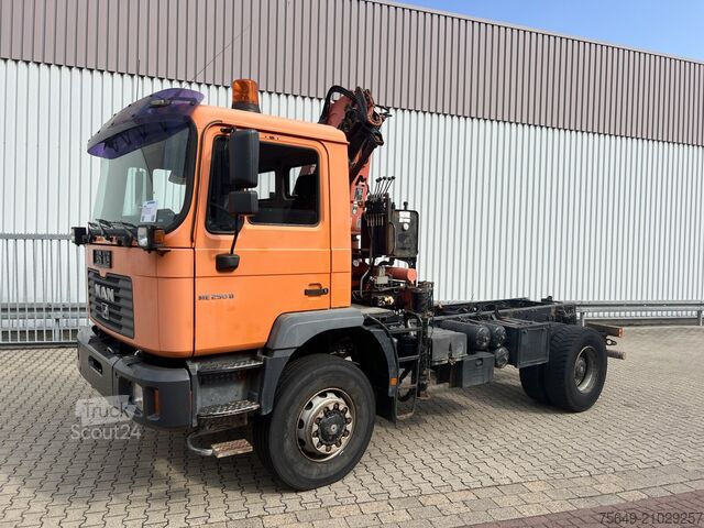 Châssis de camion MAN 18.255 MAK 4x4 BB 18.255 MAK 4x4 BB, Kran Atlas AK 85.1 A1