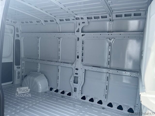 Fourgon surélevé Fiat Ducato Automatik 140PS L4H2