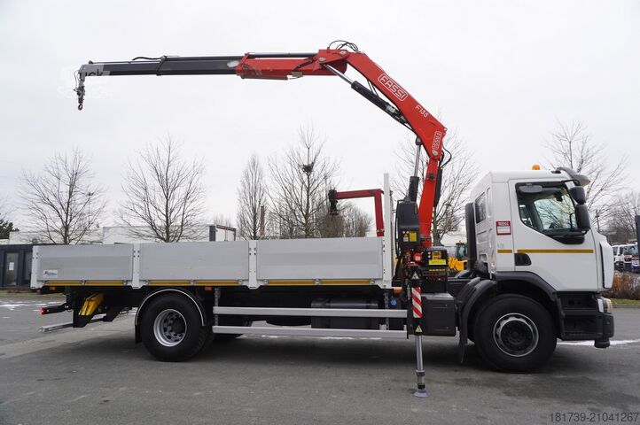 Flatbed truck with crane Renault C280 DTI 8 / FASSI crane 5.6T / 560 mth