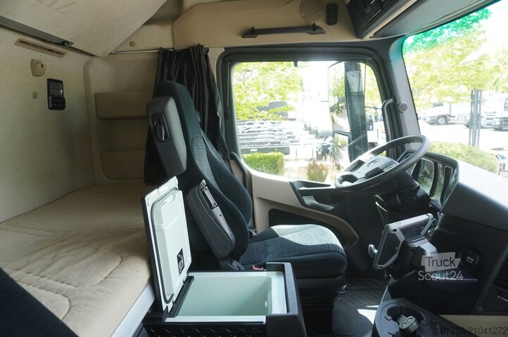 Caravane Mercedes-Benz Actros 2542 / NEW tow truck / steered 3r