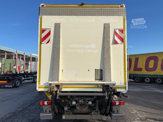 Drankentruck MERCEDES-BENZ Antos 2543 für Schmierstoff Pumpen 4xSchläuche