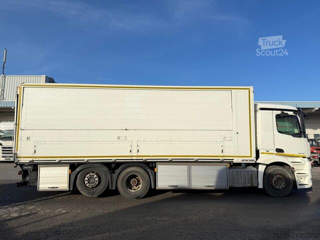 Drankentruck MERCEDES-BENZ Antos 2543 für Schmierstoff Pumpen 4xSchläuche