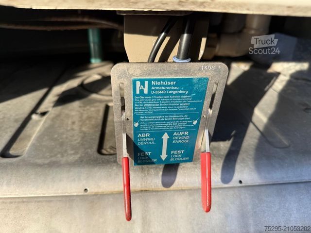 Drankentruck MERCEDES-BENZ Antos 2543 für Schmierstoff Pumpen 4xSchläuche