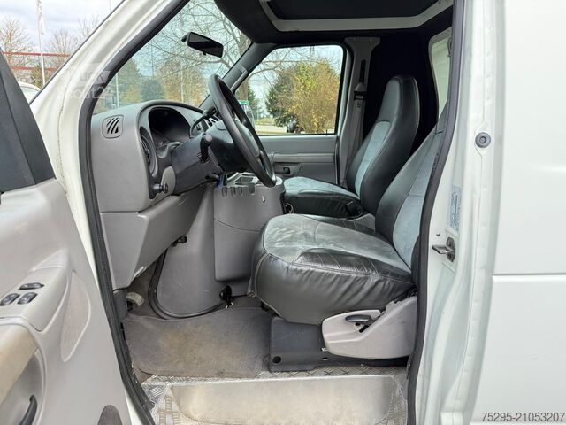 Véhicule utilitaire Ford Pickup Showtruck für Motorräder AHK TÜV 02 27