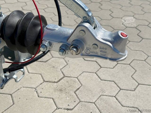 Autotransporter varevogn Brian James Trailer RACE SPORT 341-5521-35-2-12-B 550X210X196CM 3500KG GESCHLOSSENER AUTOTRAILER | SCHWARZ