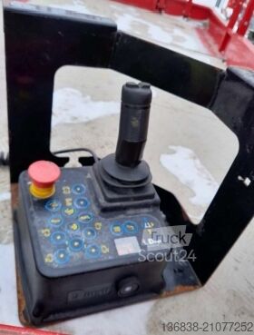 Nacelle à ciseaux MAGNI DS 1218 RT Diesel 12,00 m