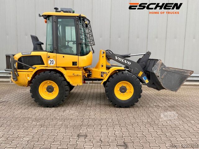 Kolesni nakladalnik VOLVO L30 G | Radlader*CareTack*Belamax*Klima*!TOP!