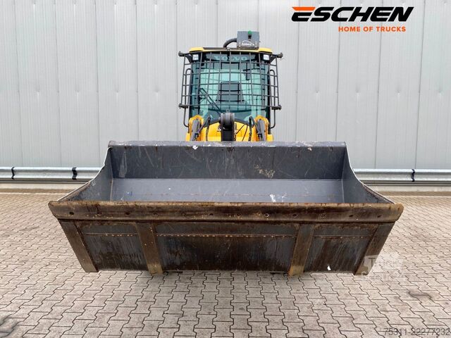Kolesni nakladalnik VOLVO L30 G | Radlader*CareTack*Belamax*Klima*!TOP!