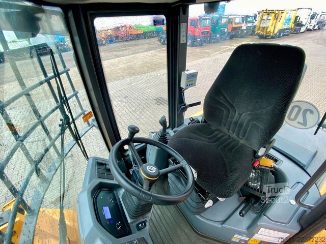 Kolesni nakladalnik VOLVO L30 G | Radlader*CareTack*Belamax*Klima*!TOP!