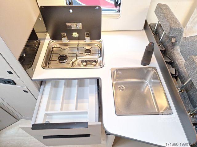 Teilintegriertes Wohnmobil BÜRSTNER Campeo TD 660 Automatik, Hubbett